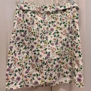 NWT Loft cream colored Linen blend floral print belted skirt women’s size 0